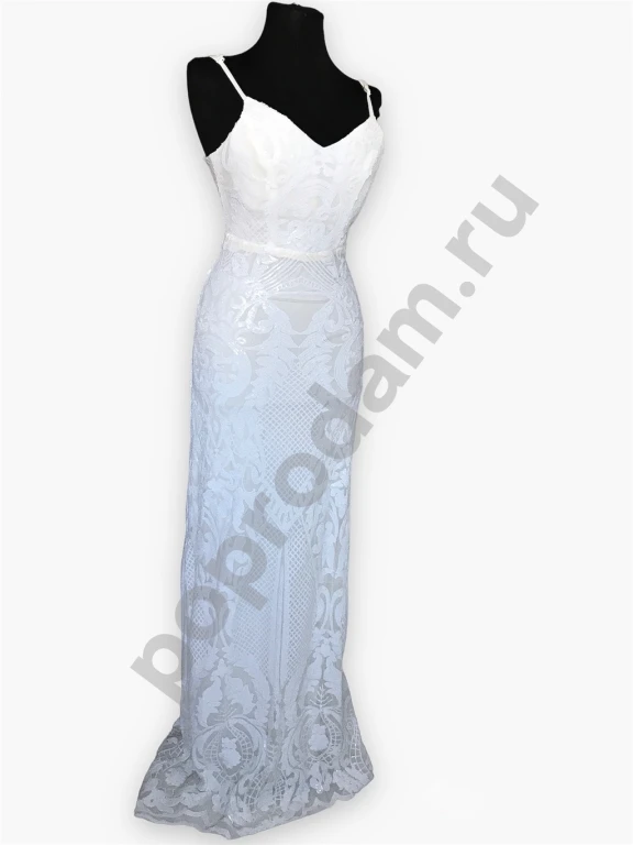 Нарядное белое блестящее платье в пол
