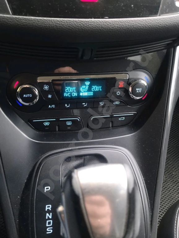 Продажа Ford Kuga, 2013 годКомплектация 1.6 EcoBoost (150 л/с) AT 4WD Titanium