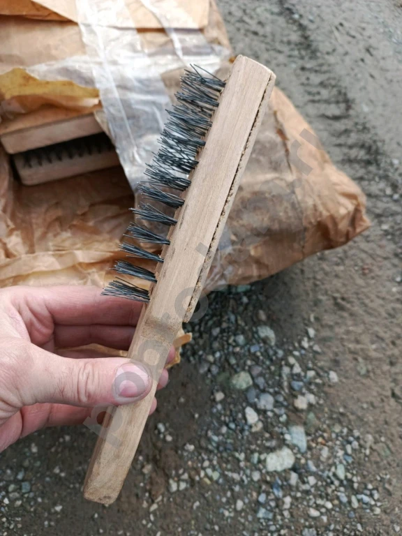 Продам щетки металлические 4х рядные. Доставка