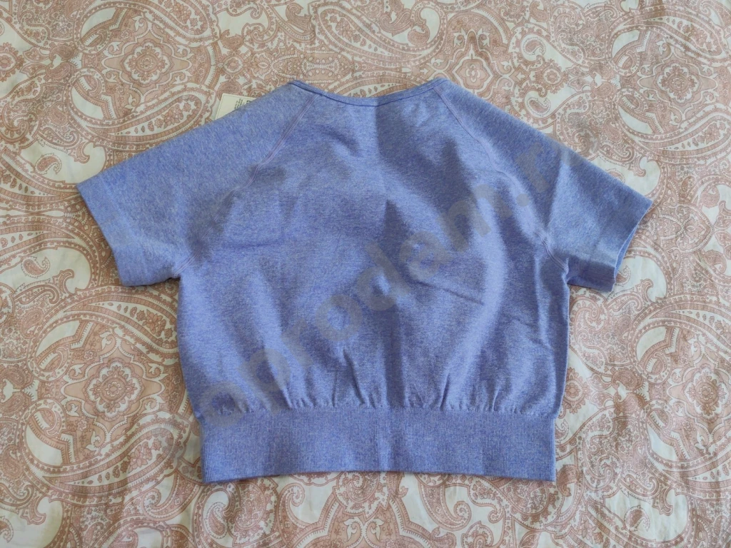 Спортивный топ