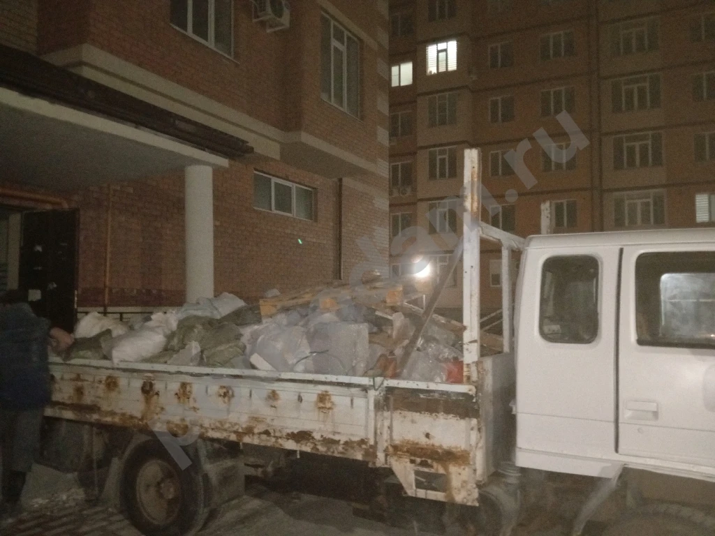 Вывоз мусора строительного. Демонтаж стен и перегородок, вывоз строительного мусора