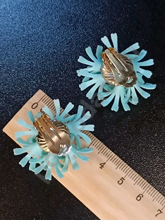 Крупные Клипсы. Винтаж 40-ые.