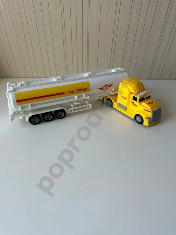 Машина бензовоз