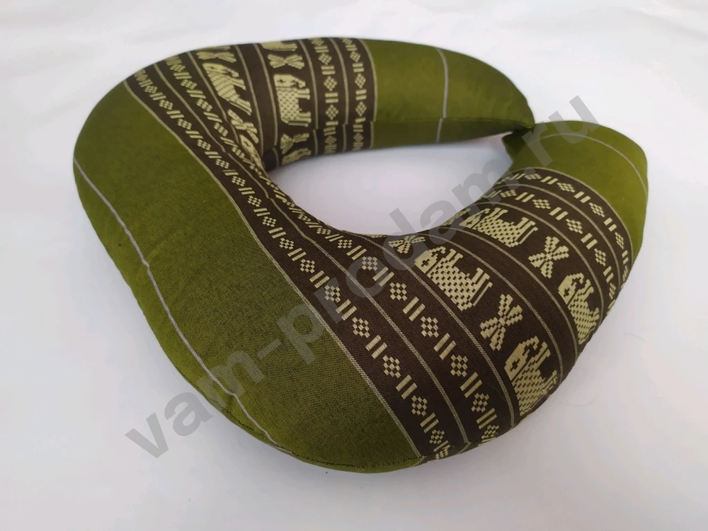 Подушка для шеи в самолетБ/у, состояние отличное.