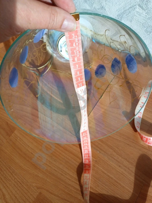 Светильник потолочный стекло с рисунком на одну лампочку. Плафон диаметр 23см. Высота 26см