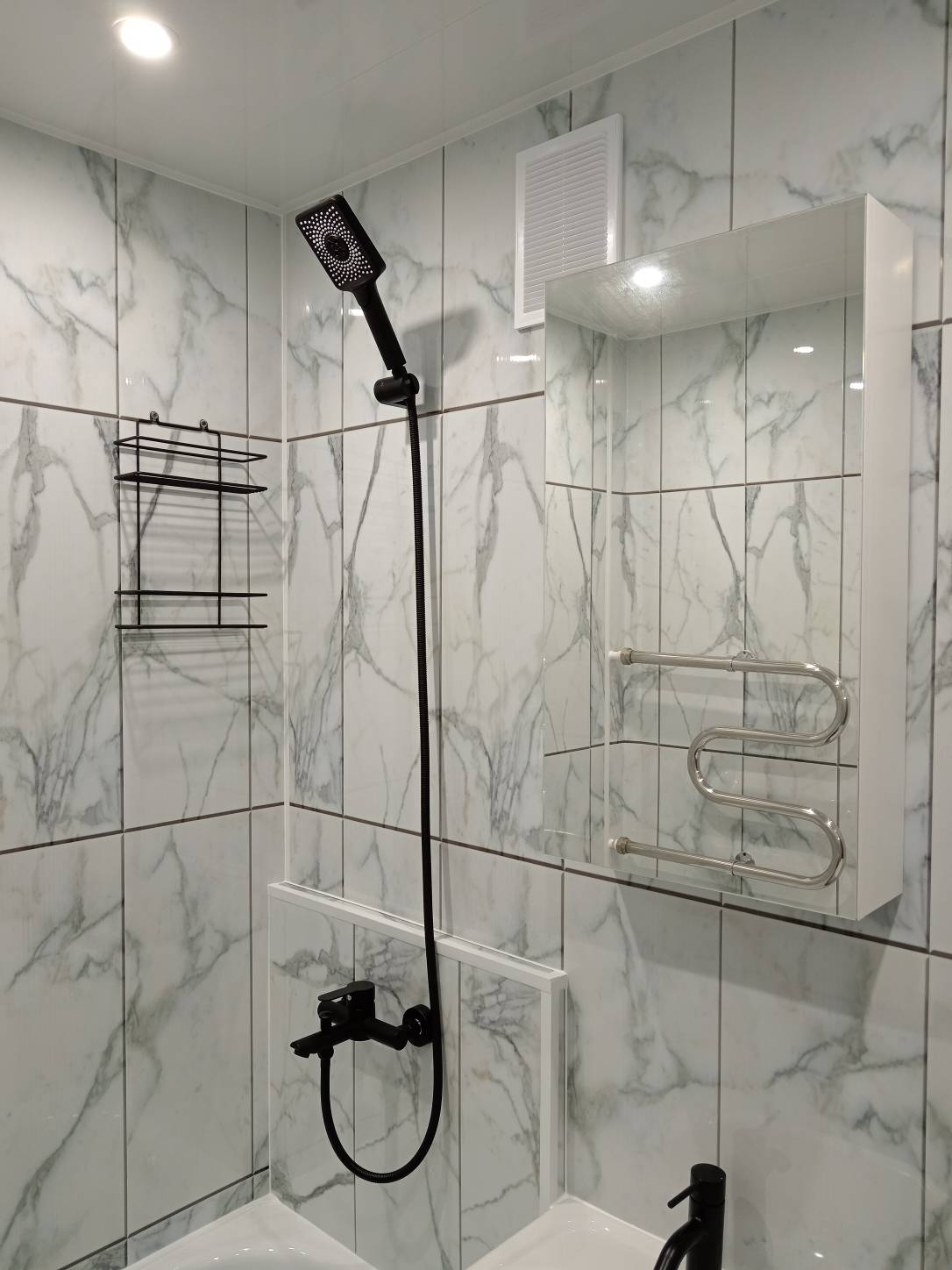 Ремонт ванных комнат, санузлов: Санузел панелями (вместе с материалом)