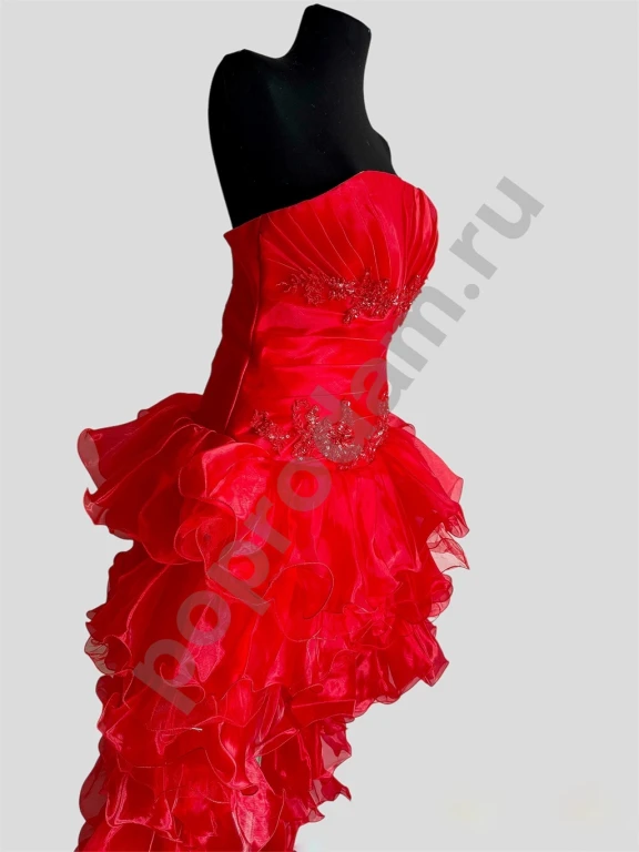 Роскошное красное корсетное платье на выпускной