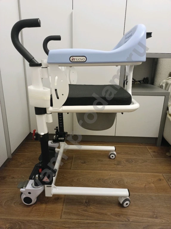 Подъемник для инвалидов.