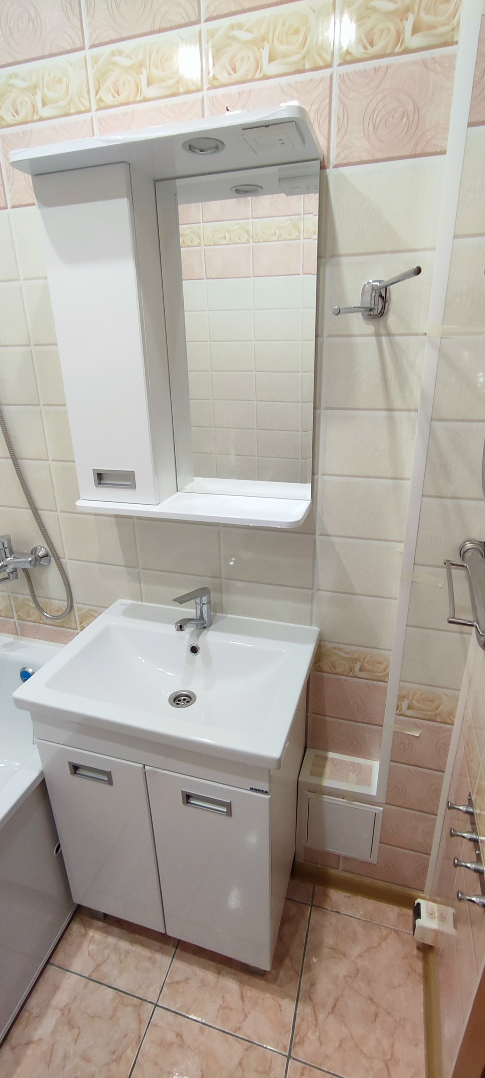 Ремонт ванных комнат, санузлов: Ванная панелями (вместе с материалом)