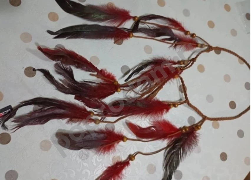 Украшение на голову с перьями новая