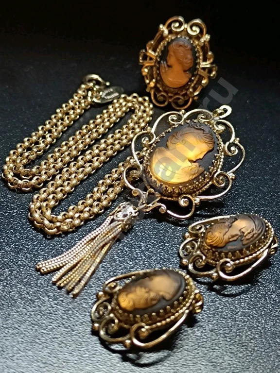 Крупный Комплект. Whiting & Devis. Оригинал. Маркировка. Винтаж.