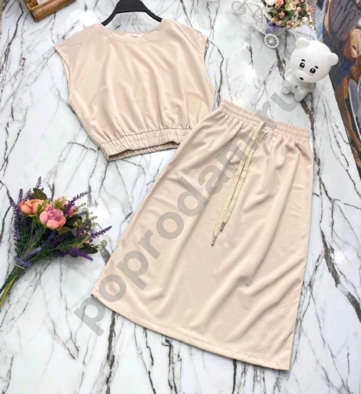 Женский костюм