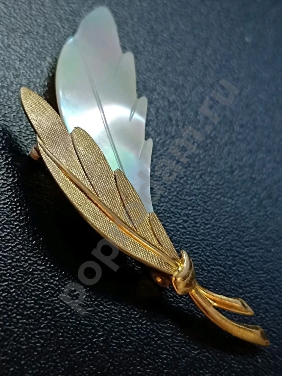 Брошь. Винтаж. Натуральный Перламутр.