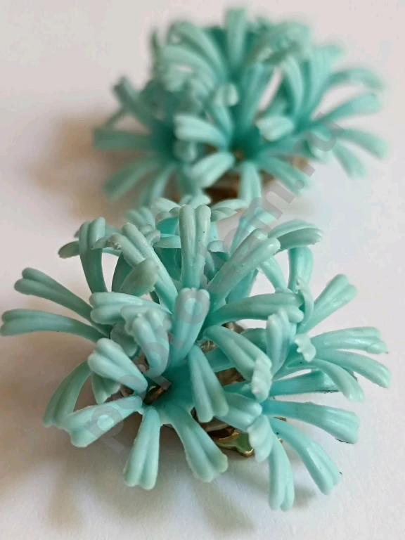 Крупные Клипсы. Винтаж 40-ые.