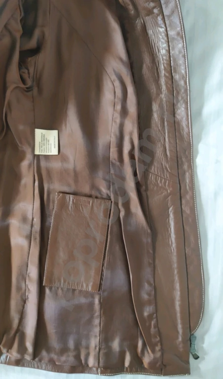 Кожаная женская куртка 50 Италия