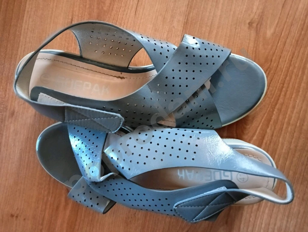 Босоножки 41 размер 25 см стелька