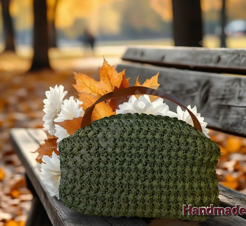 Сумка вязаная вечерняя золотая