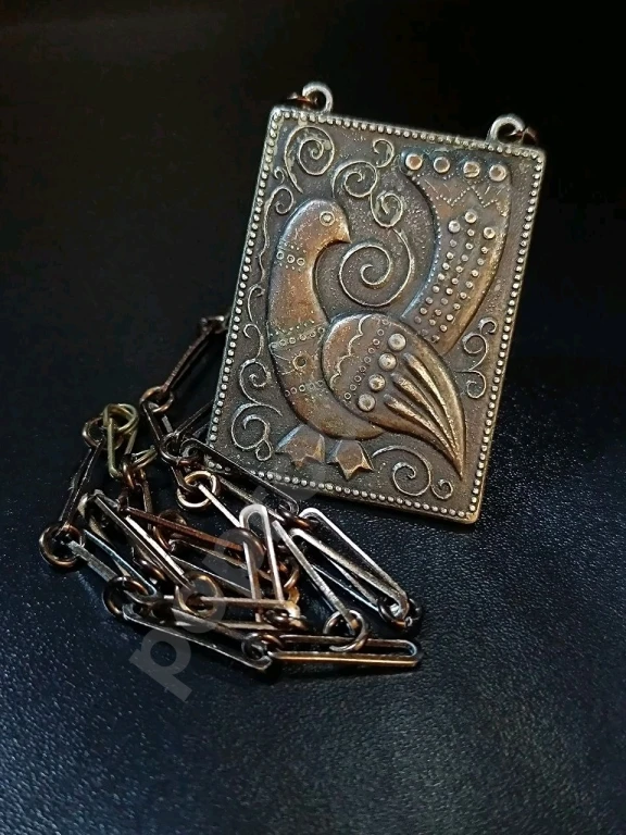 Подвеска на цепочке. Прибалтика. Винтаж.