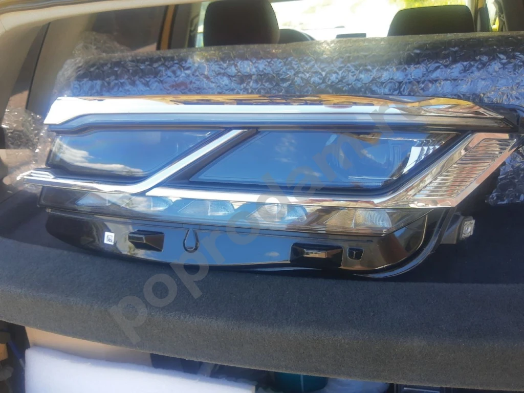 Фара на volkswagen touareg 3 левая
