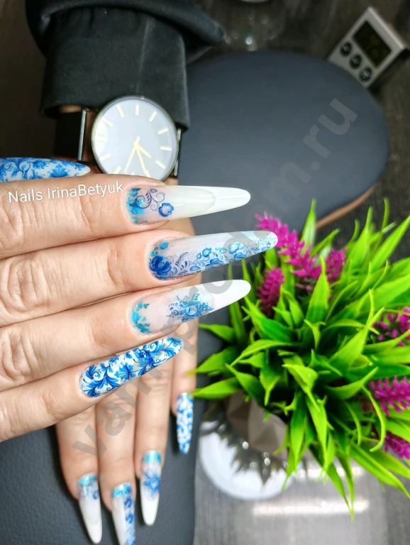 Наращивание ногтей