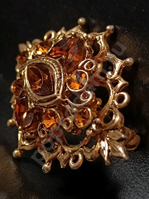 Крупная Брошь. Винтаж. Стекло.