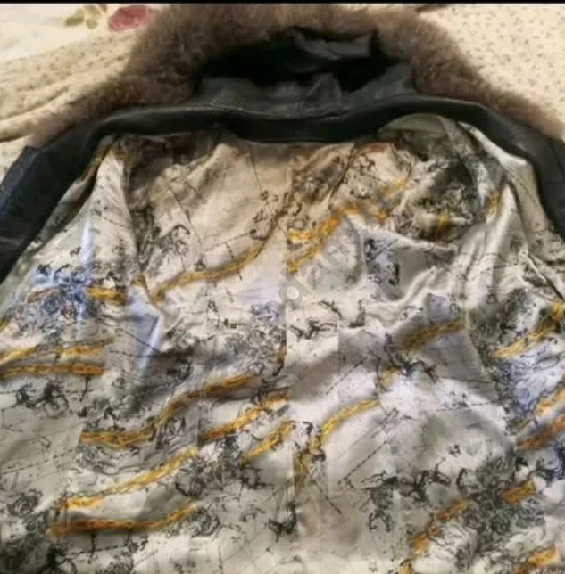 Куртка кожаная с натуральным мехом