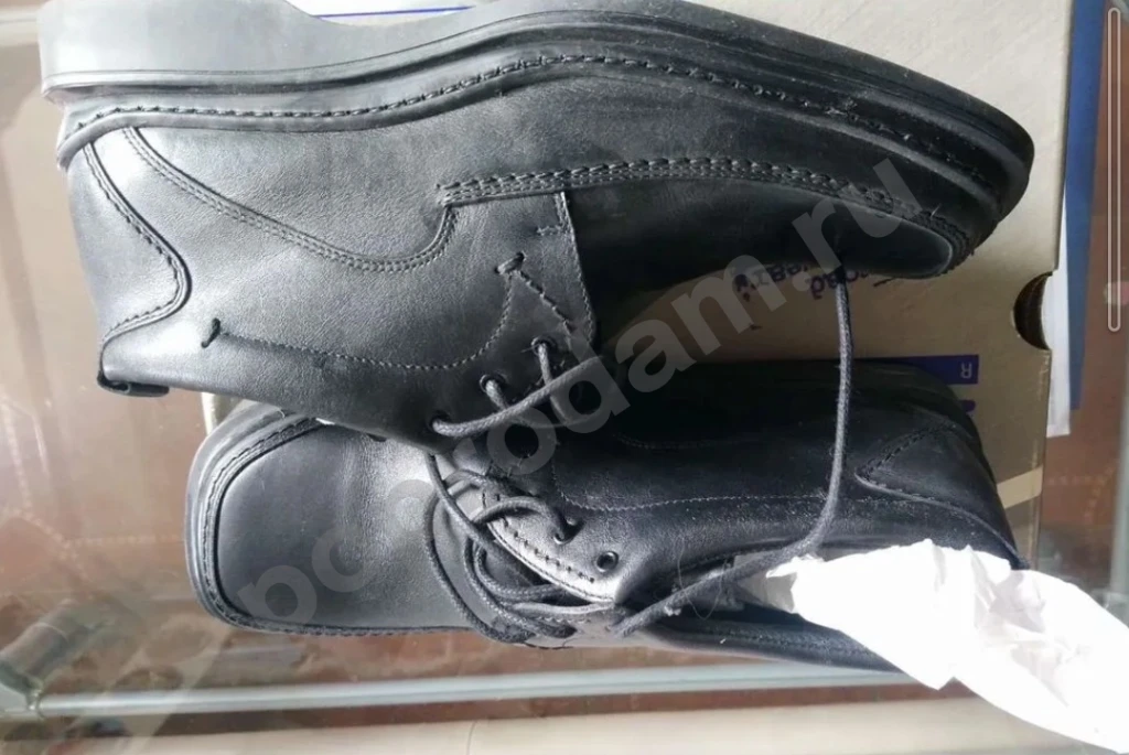 Мужские осенне-зимние ботинки Ralf Ringer, реально на размер 43-43,5 Не носились.