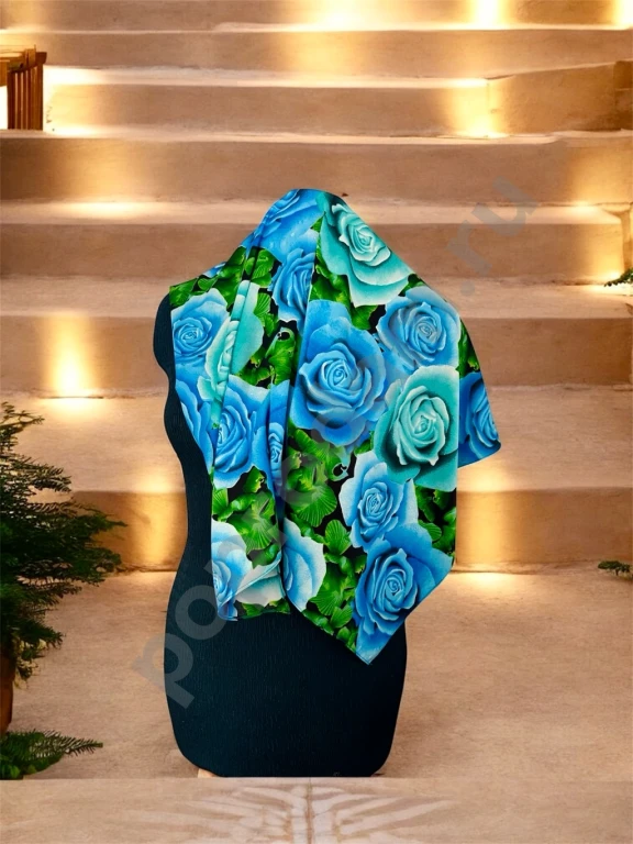 Голубой цветочный платок на голову, шею, плечи