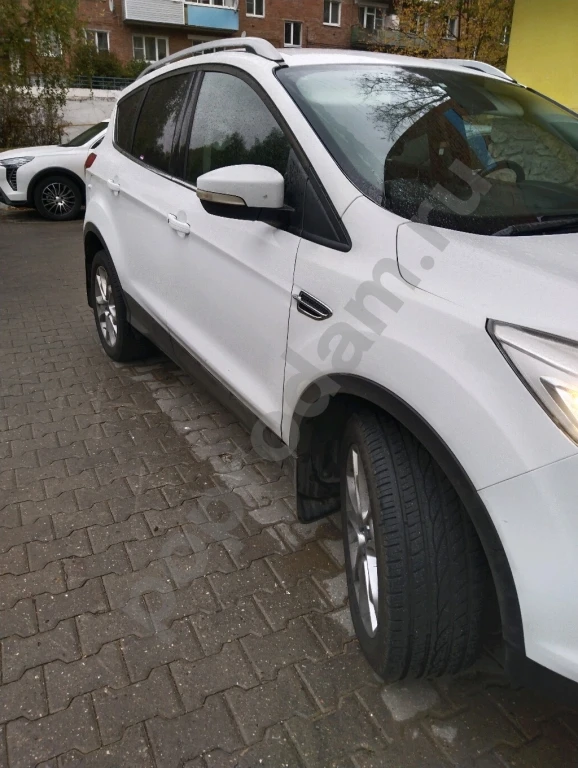 Продажа Ford Kuga, 2013 годКомплектация 1.6 EcoBoost (150 л/с) AT 4WD Titanium