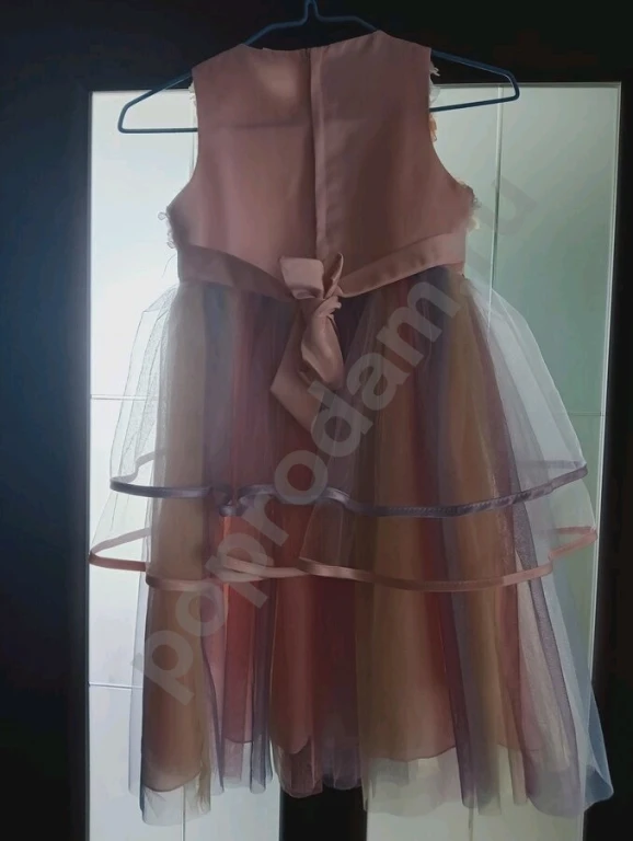 Нарядное платье 130 размер