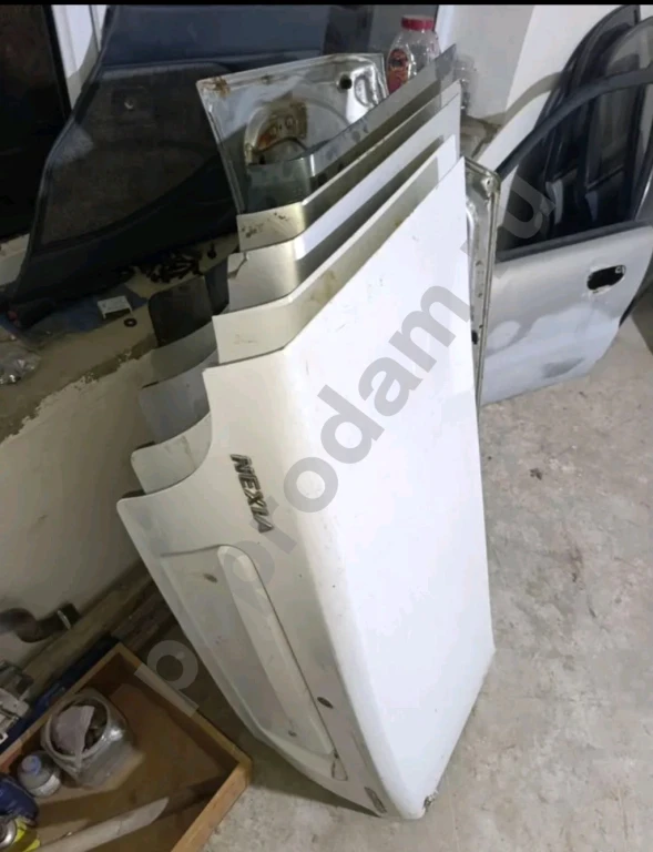 Крышка багажника Део Нексия