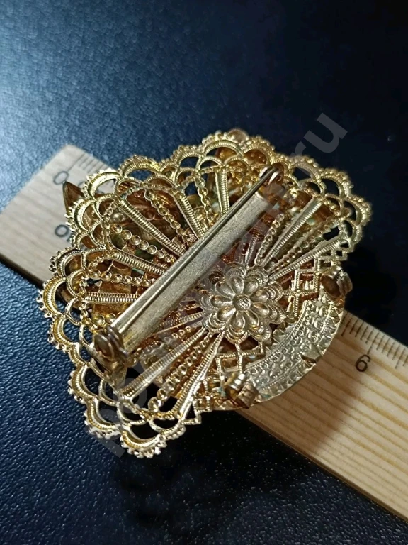 Крупная Брошь. Чехия. Jablonex. Винтаж. Стекло.