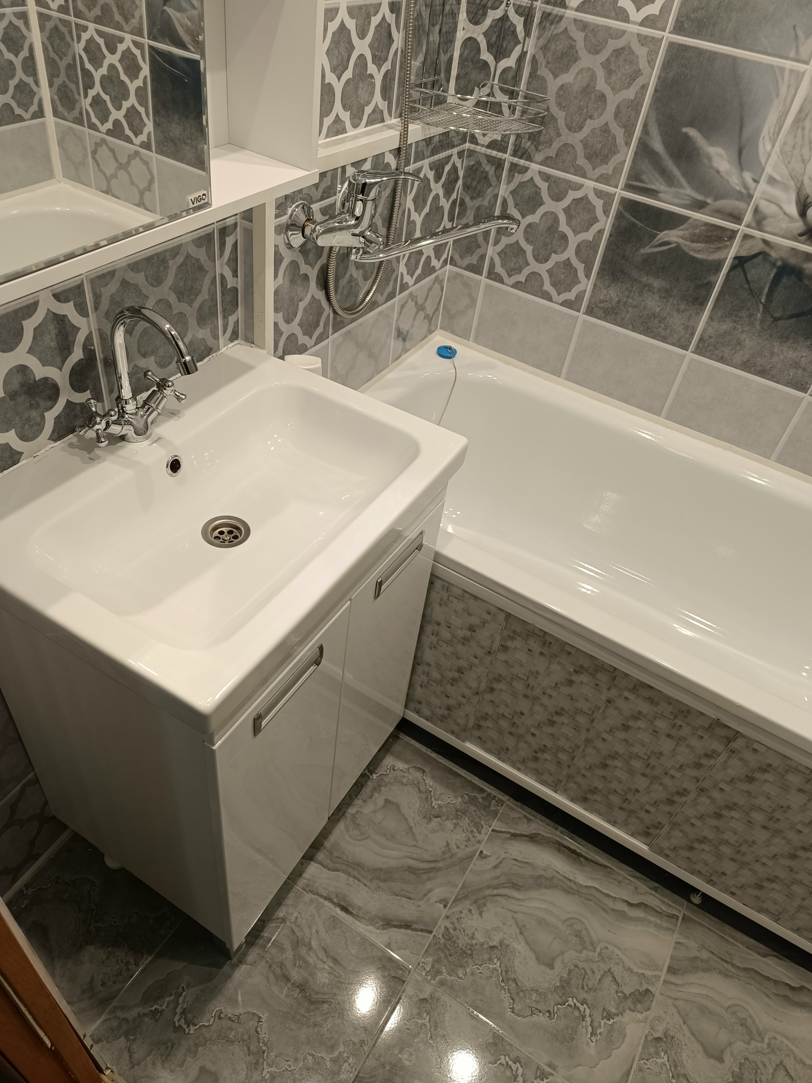 Ремонт ванных комнат, санузлов: Ванная панелями (вместе с материалом)