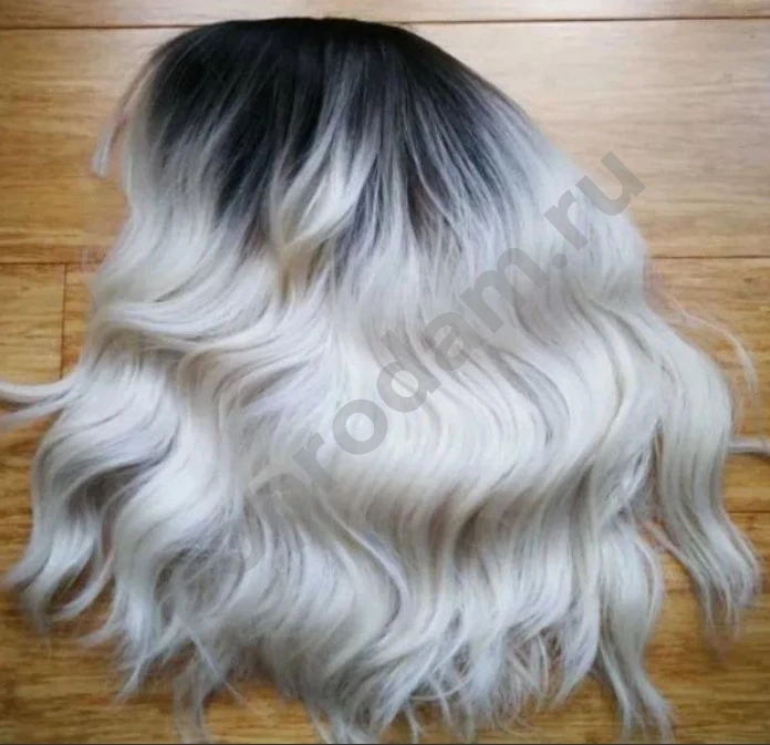 Парик короткий блонд новый