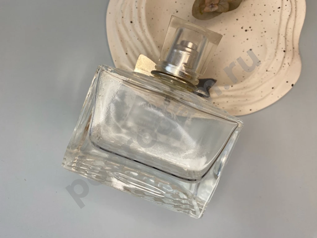 Пустые флаконы от парфюма Hermes Dior