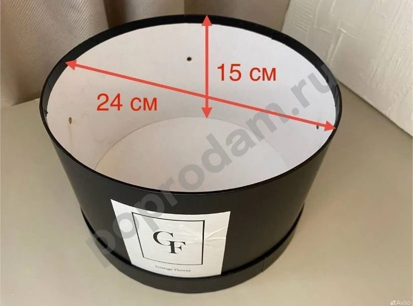 Круглая коробка шляпная чёрная для цветов