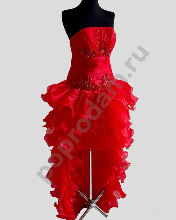 Роскошное красное корсетное платье на выпускной