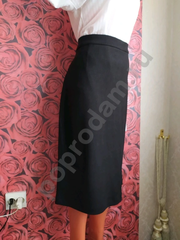 Юбка карандаш чёрная женская с разрезом на молнии новая