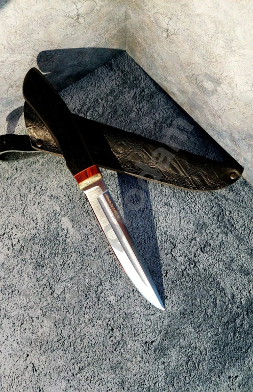 Нож из стали COR-X