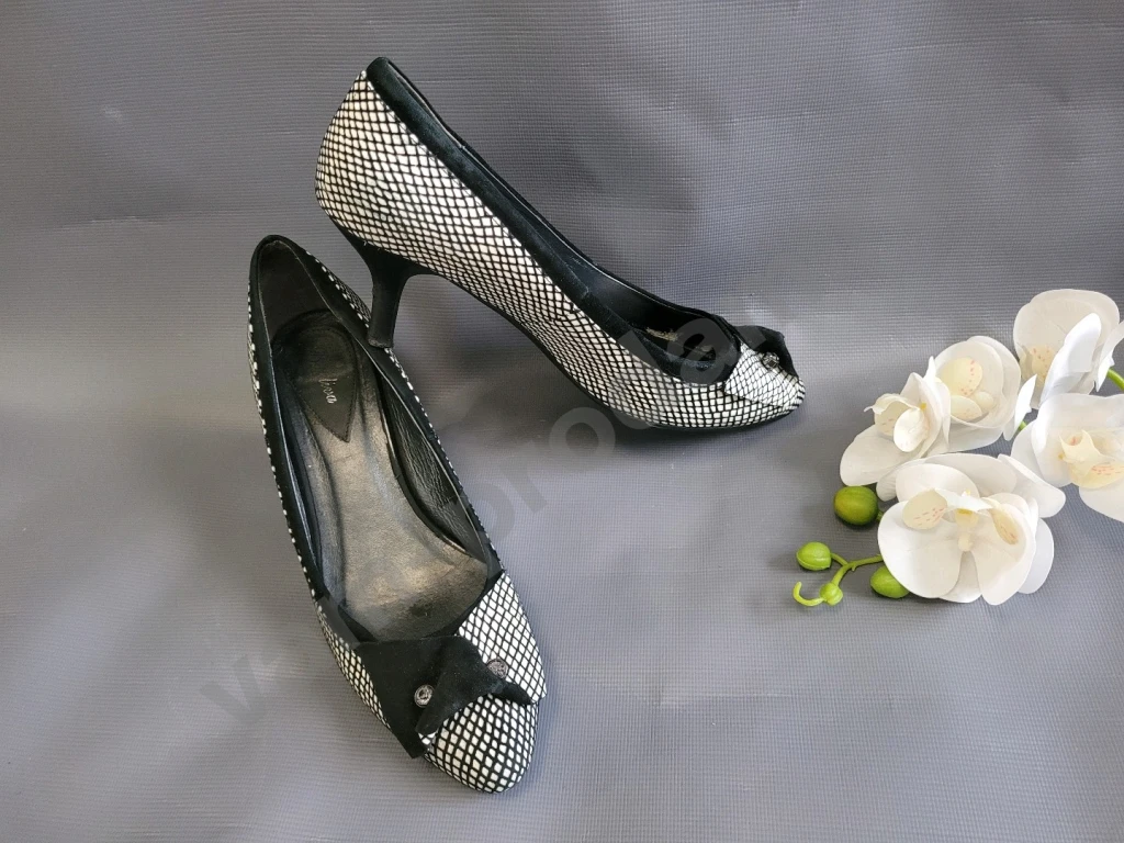 Туфли женские черно-белые Baldiva 38