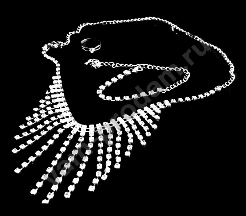 Комплект украшенийс кристаллами Сваровски из 3 предметов: колье, браслет, кольцо