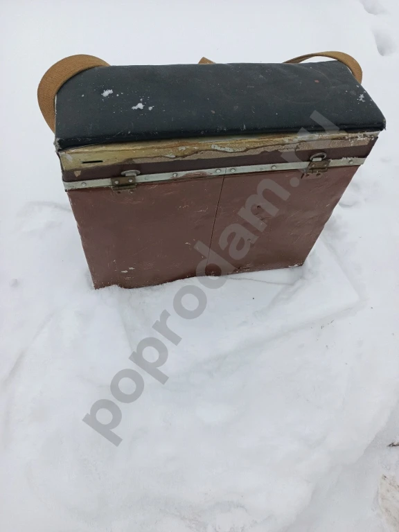 Ящик для рыбалки с сидушкой и застёжкой. Доставка