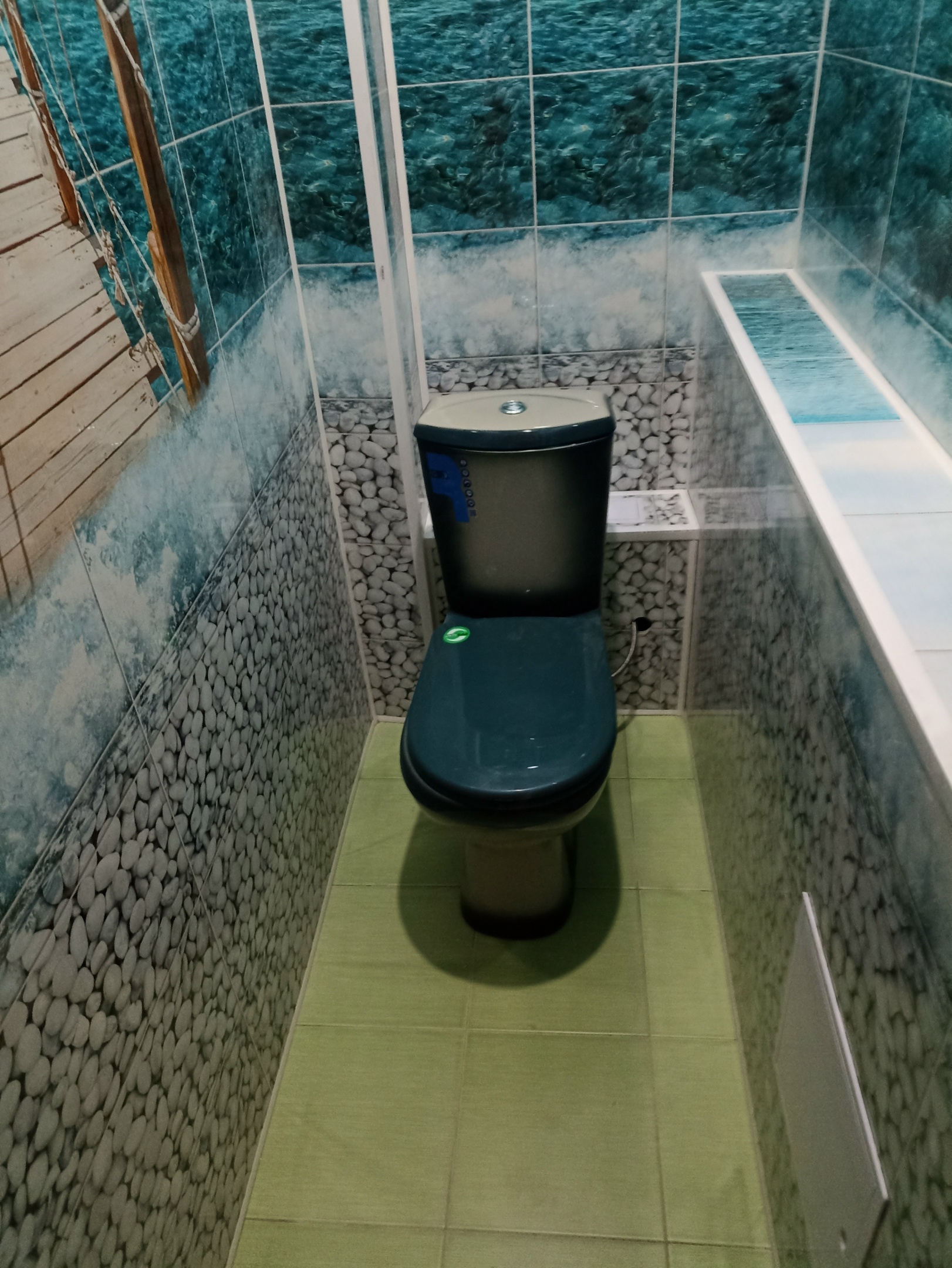 Ремонт ванных комнат, санузлов: туалет панелями (вместе с материалом)