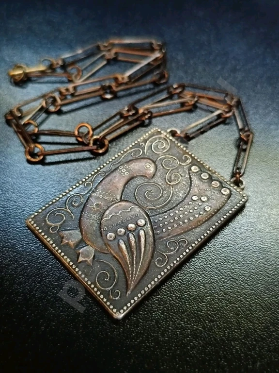 Подвеска на цепочке. Прибалтика. Винтаж.