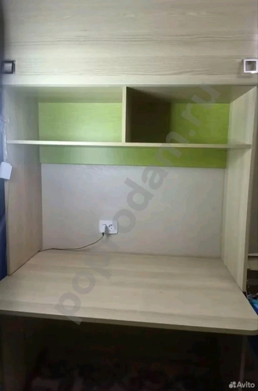 Двухъярусная кровать + шкаф+стол