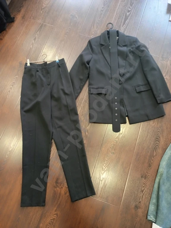 Костюм женский классический