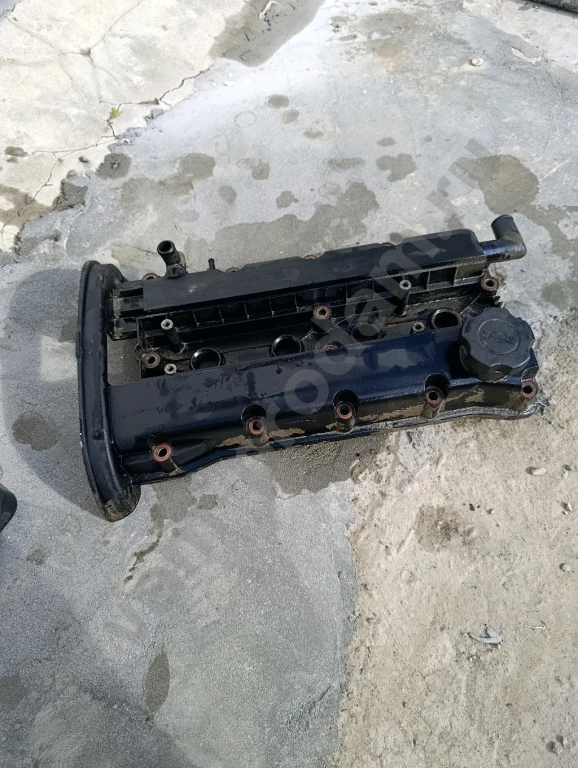 Клапанная крышка Daewoo Nexsia