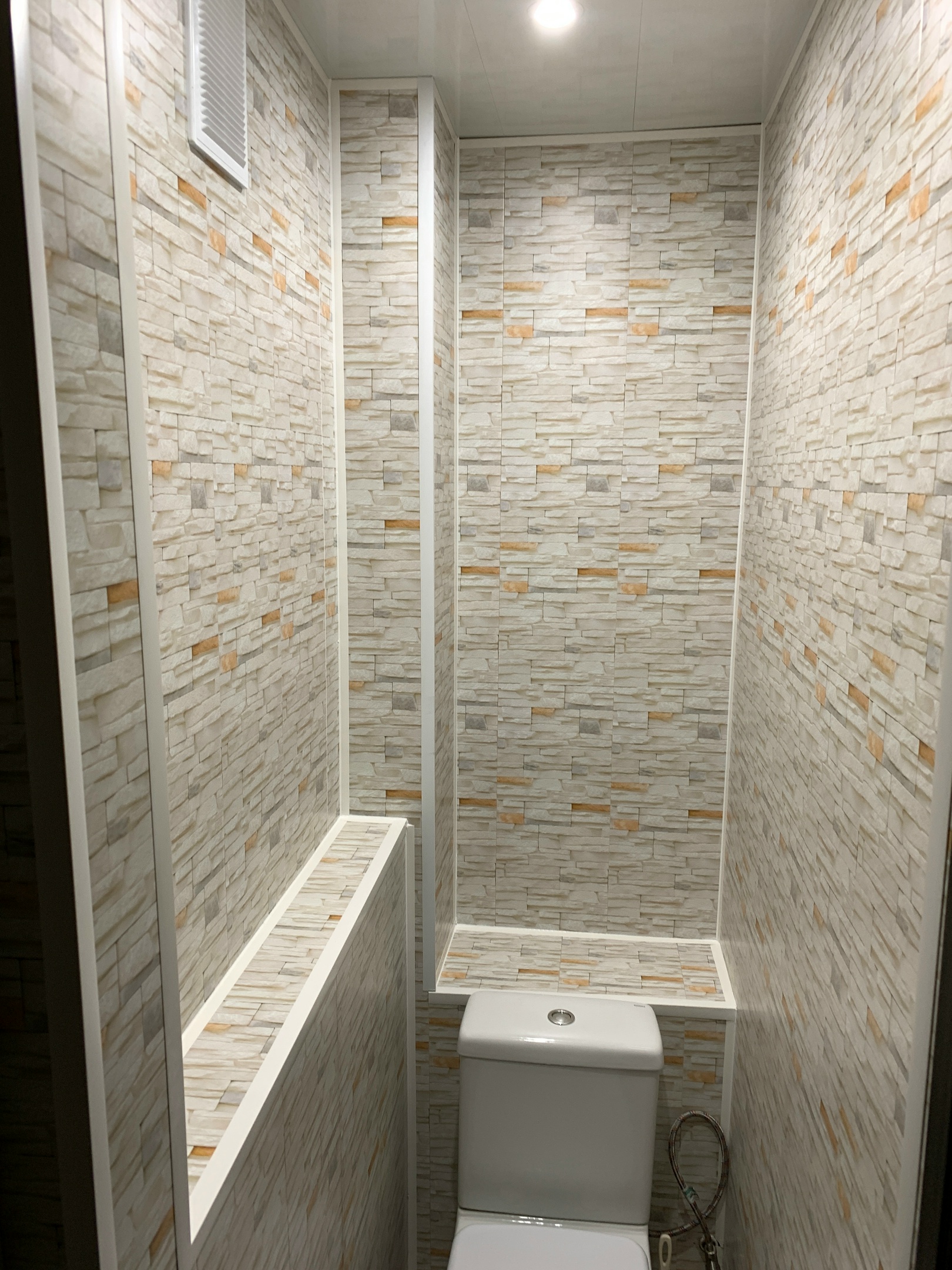 Ремонт ванных комнат, санузлов: туалет панелями (вместе с материалом)