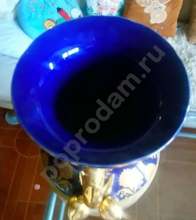 Большая напольная ваза