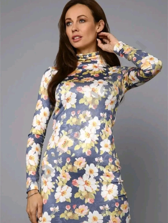 Платье в цветочек размер 54